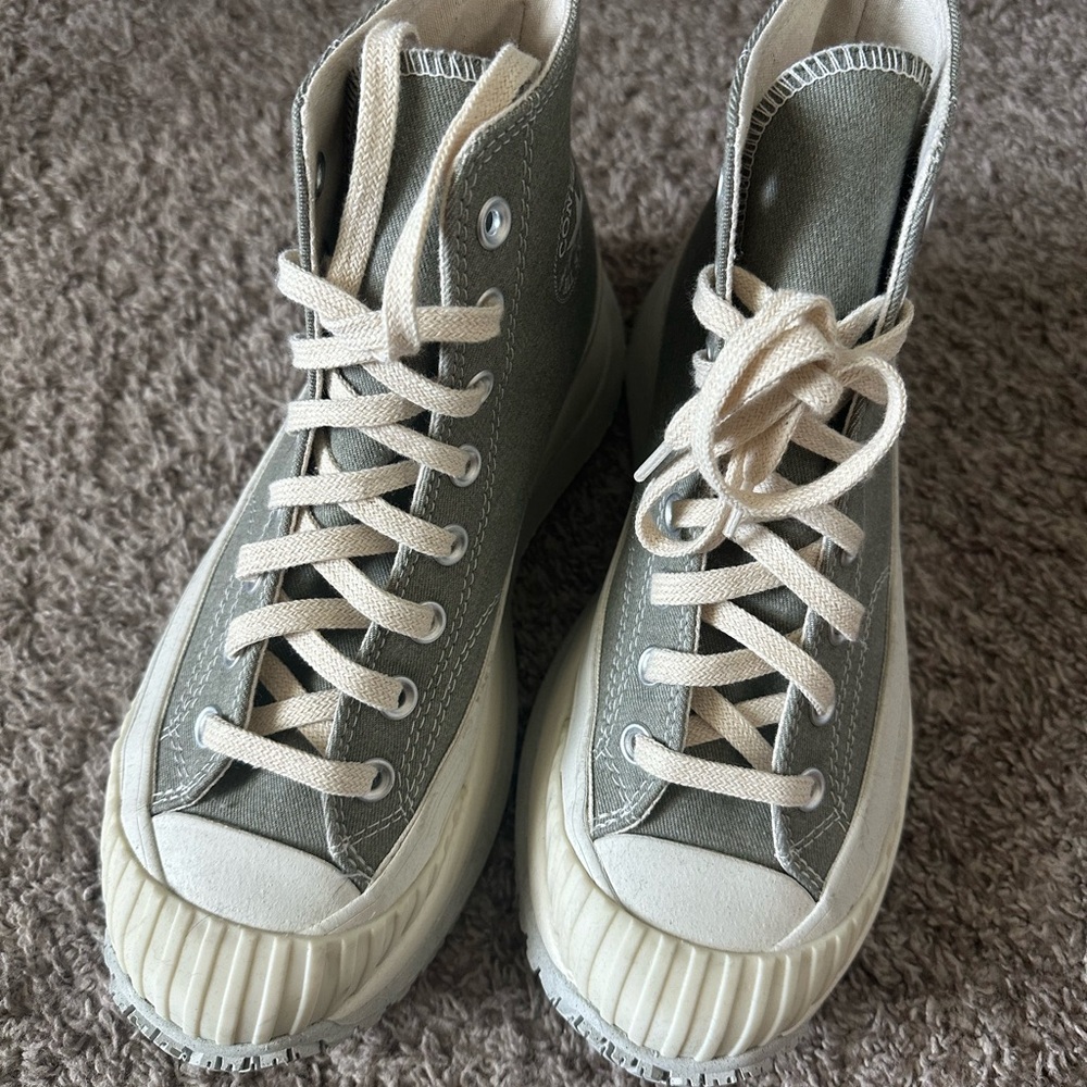 Converse High Top Platform